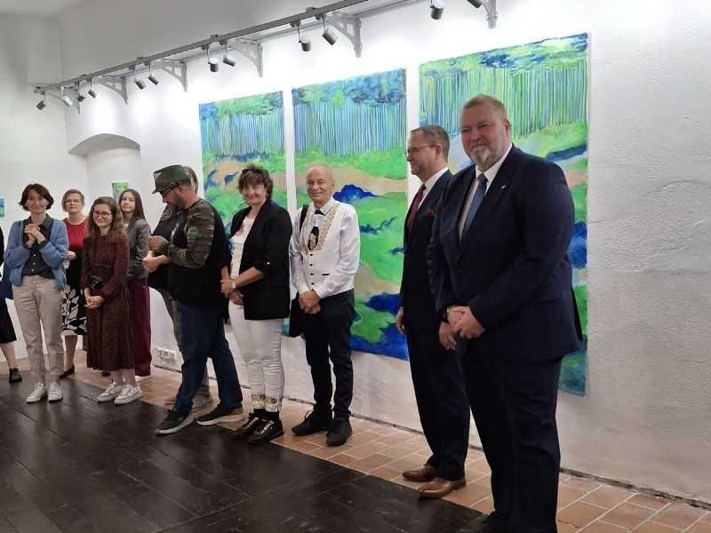 Telč hostí umělce z Vysočiny a Francie: Výstava jako výsledek kulturní diplomacie