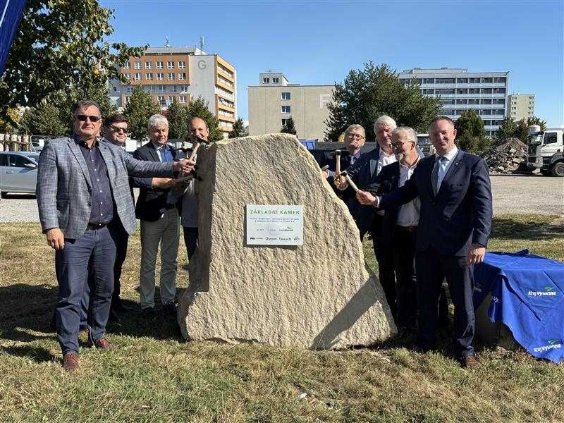 Nový pavilon a parkovací dům v Jihlavě: Investice ušetří 200 milionů
