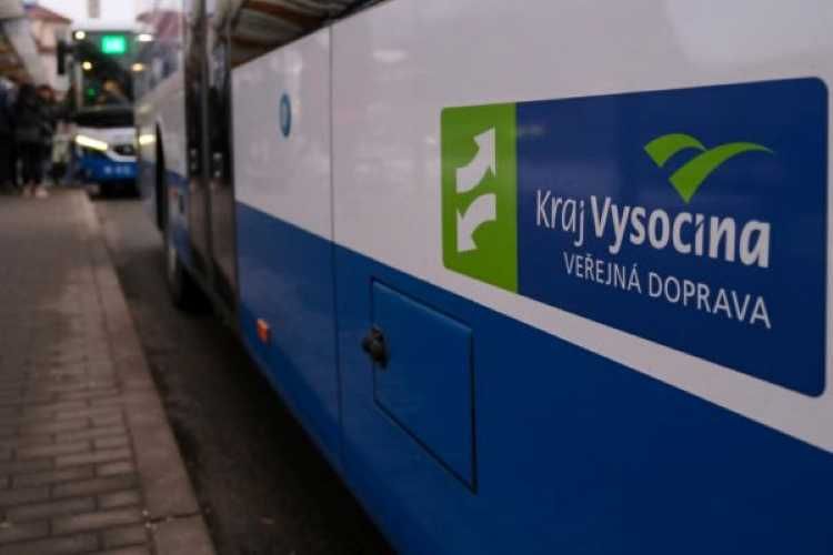 Elektronické jízdenky usnadňují cestování na Vysočině