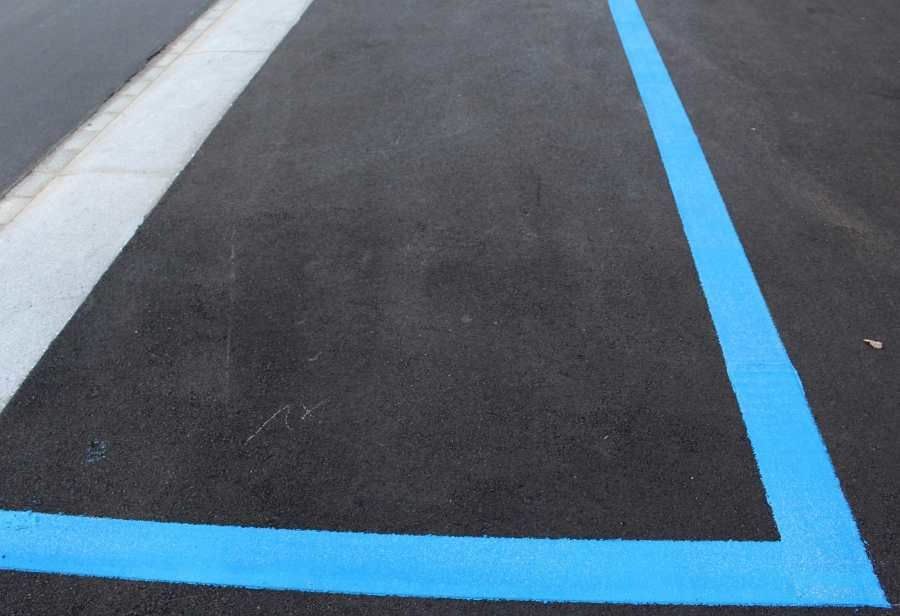 Jihlava: Obyvatelé bojují o parkovací místa na sídlišti Na Slunci