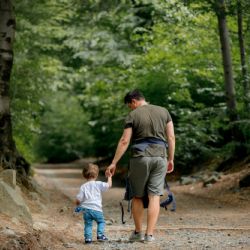 Co zvážit při výběru vhodné trekové obuvi pro otce a syna?