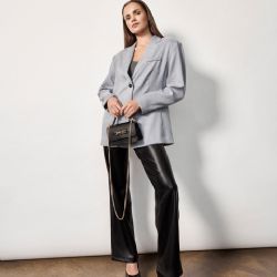 Jak se oblékat na podzim a v zimě do kanceláře? Návrhy od značky Wojas