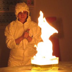 Alternátor oslaví první rok založení velkou science-show