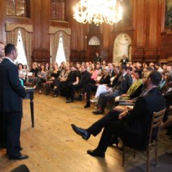 Barevná benefice pro třebíčské denní centrum hýřila nejen barvami