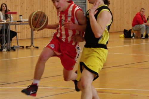 Obrázek - Basketbaloví junioři z Velkého Meziříčí porazili doma TJ Sokol Podolí