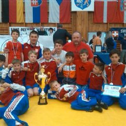 Brodští zápasníci vezou dvacet medailí z Lidic