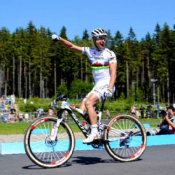 Čechům se nedařilo. Naopak Švýcar Schurter zářil.