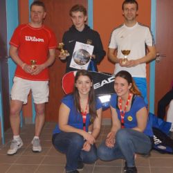 Charitativní tenisový turnaj ve Vílanci vynesl deset tisíc korun