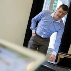 Expert na sociální sítě: Facebook a Twitter deformují současnou žurnalistiku