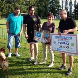 Hokejisté věnovali v Brodě dětem přes třicet tisíc