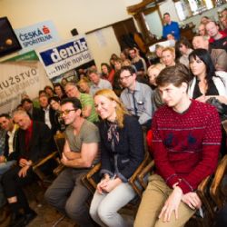 Jeden svět Pelhřimov vyzývá: Praskněte své bubliny!