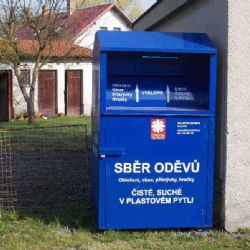 Jihlavská charita spolupracuje s pelhřimovskou ve sběru textilu