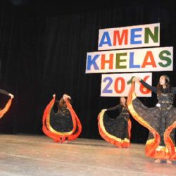 Jihlavský dům kultury praskal ve švech, návštěvníci přišli na romské tance