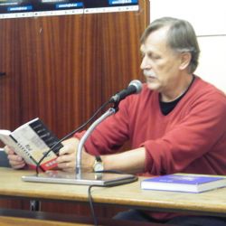 Jiří Dědeček na havlíčkobrodském veletrhu představil knihu vzpomínek