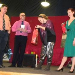 Když se zhasne, komedie, při níž se nepřestanete smát