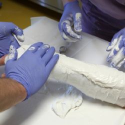 Ledovka na Vysočině působí problémy, lékaři ošetřují zraněné