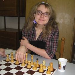 Lídrem krajské šachové soutěže je Caissa Třebíč C