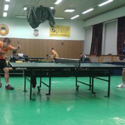 Ligoví stolní tenisté na padesát procent