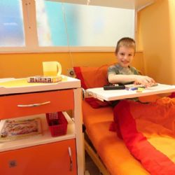 Malí pacienti jihlavské nemocnice mají opravený pokoj