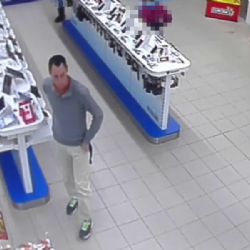 Muž v Jihlavě ukradl telefon, hledají ho policisté