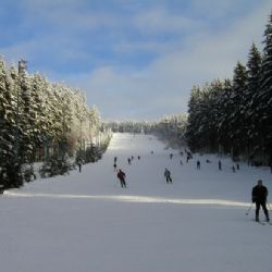 Na Čeřínku se ve čtvrtek začíná lyžovat