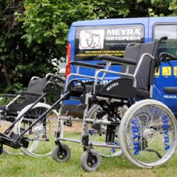 Nejvyšší Čech získal speciálně upravený invalidní vozík