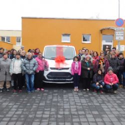 Nový svozový automobil pro Barevný svět