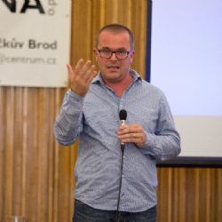 O mýtech a realitě Ukrajiny s Josefem Pazderkou