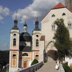 Obrázky Juliany Jirousové oživily vranovskou zámeckou kapli