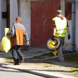 Okolí sociálních služeb budou uklízet pracovníci i uživatelé jihlavské charity
