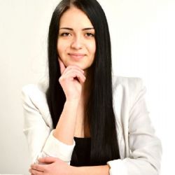 Olga Punko a pianista Radek Bagár Ve Velkém Meziříčí