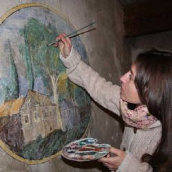 Oprava historických fresek v Muzeu rekordů a kuriozit