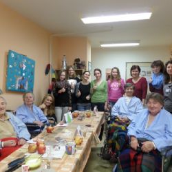 Osmáci z Jihlavy s dobrým srdcem pomáhali