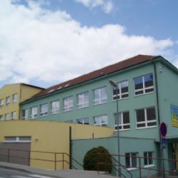 Osmdesát let ZŠ TGM v Moravských Budějovicích