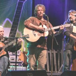 Ozvěny FolKaliště nabídnou Mikiho Ryvolu