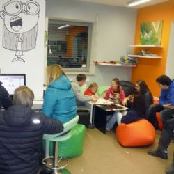 Petra Nováková: Pracovat na Zastávce je pro mě být mladým lidem průvodce složitým obdobím dospívání