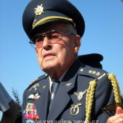 Pilot RAF Imrich Gablech oslaví v Brod sté narozeniny