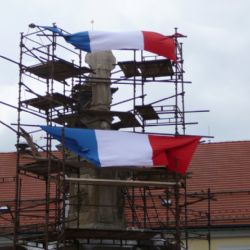 Pod francouzskými vlajkami pokračují trhy v Počátkách