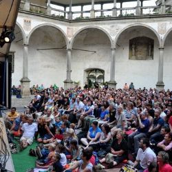 Prázdniny v Telči lákají na Ebeny, Lenku Filipovou a Peppina D’Agostino