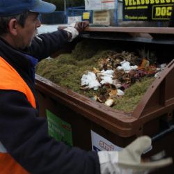 První svoz bioodpadu z jihlavských ulic