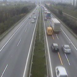 Řidička jela po dálnici na Vysočině téměř dvousetkilometrovou rychlostí