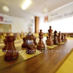 Šachové duely v brodě zahájily v neděli i ženy