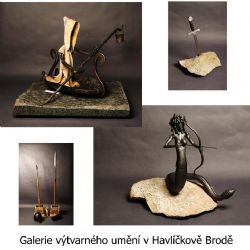 Světelští studenti vystavují na náměstí v Brodě