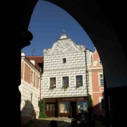 Telčský dům se zatím k zimnímu spánku nechystá