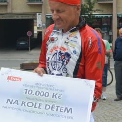 Třebíč přivítala charitativní cyklotour