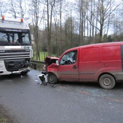 U nehody nedaleko Pacova zasahoval vrtulník