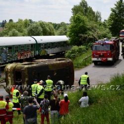 V Brodě prověřila nehoda hasiče, zdravotníky a policisty
