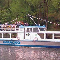 V Dalešicích letos svatomartinské víno otevřou během plavby po přehradě