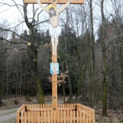 Zásluhou dobrých lidí byl obnoven Fábrův kříž nad Oponešicemi