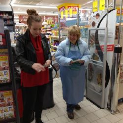 Klienti komunitního bydlení ve Světlé nad Sázavou se aktivně zapojili do Národní potravinové sbírky